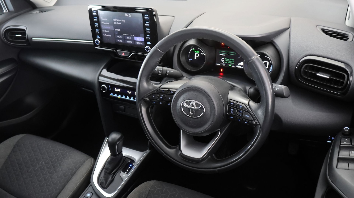 Used Toyota Yaris Cross 2023 for sale - 77399492: Photo 9