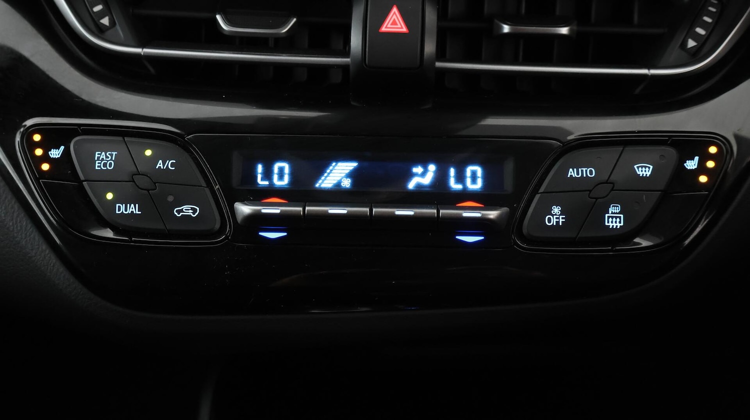 Used Toyota C-HR 2022 for sale - 76326162: Photo 13