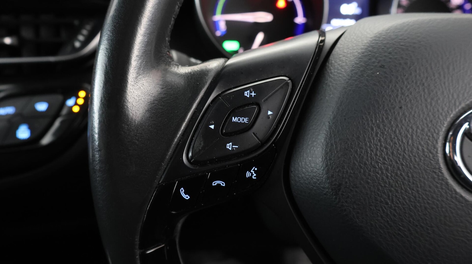 Used Toyota C-HR 2022 for sale - 76326162: Photo 23