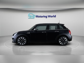 Used MINI Hatch 2021 for sale - 78976575: Photo