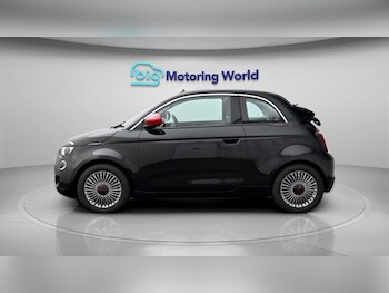 Used Fiat 500e C 2024 for sale - 78327802: Photo
