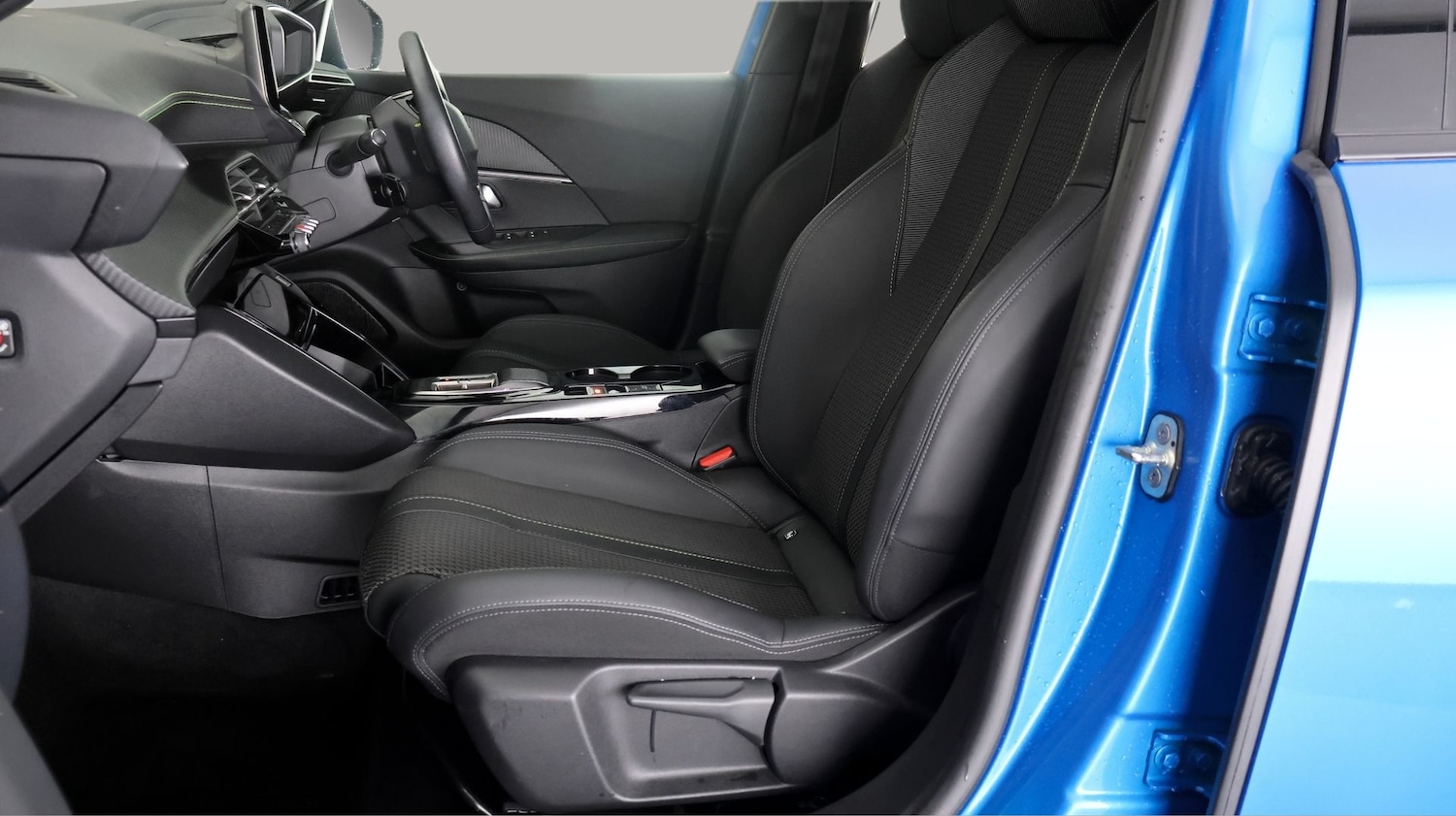 Used Peugeot 2008 2022 for sale - 77620792: Photo 14