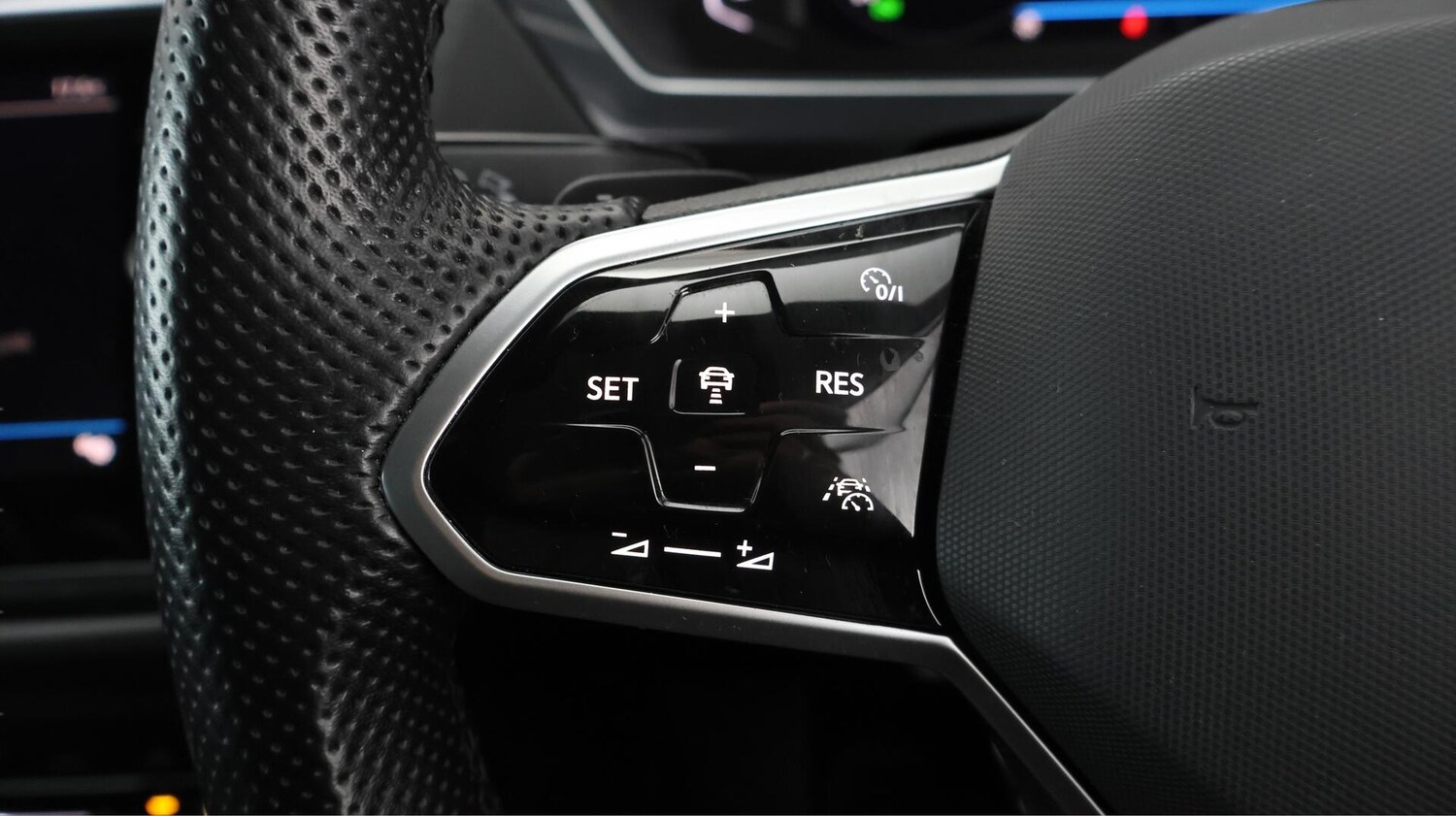 Used Volkswagen Tiguan for sale - 76727211: Photo 24