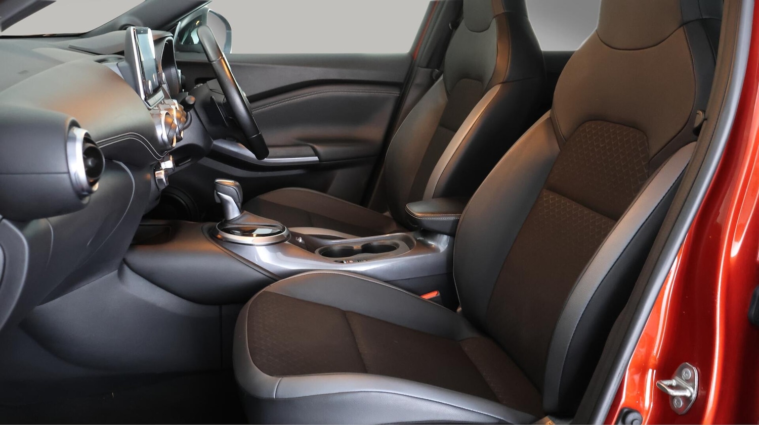 Used Nissan Juke 2023 for sale - 76597063: Photo 15