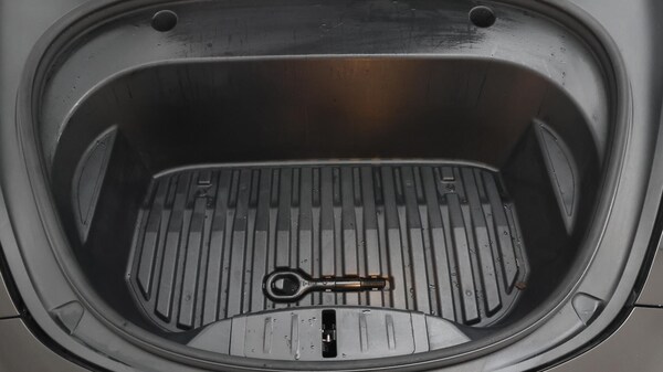 Used Tesla Model 3 2021 for sale - 76239220: Photo 30