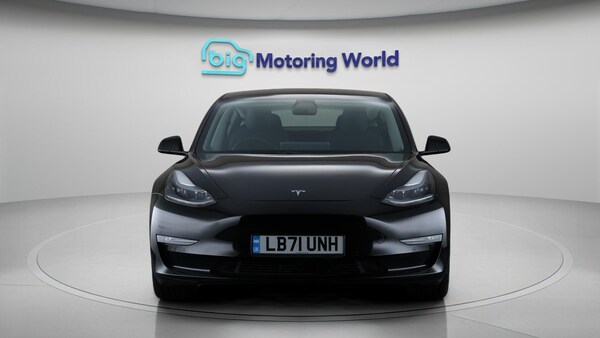 Used Tesla Model 3 2021 for sale - 76239220: Photo 3