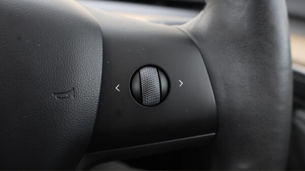 Used Tesla Model 3 2021 for sale - 76239220: Photo 44