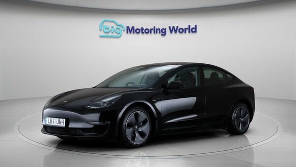 Used Tesla Model 3 2021 for sale - 76239220: Photo 4