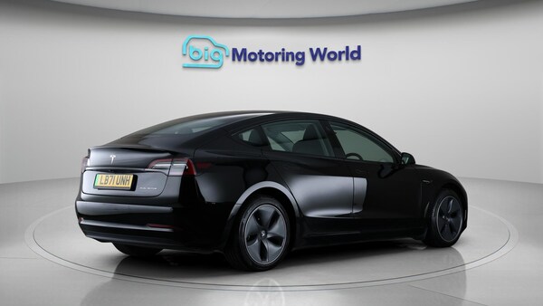 Used Tesla Model 3 2021 for sale - 76239220: Photo 8