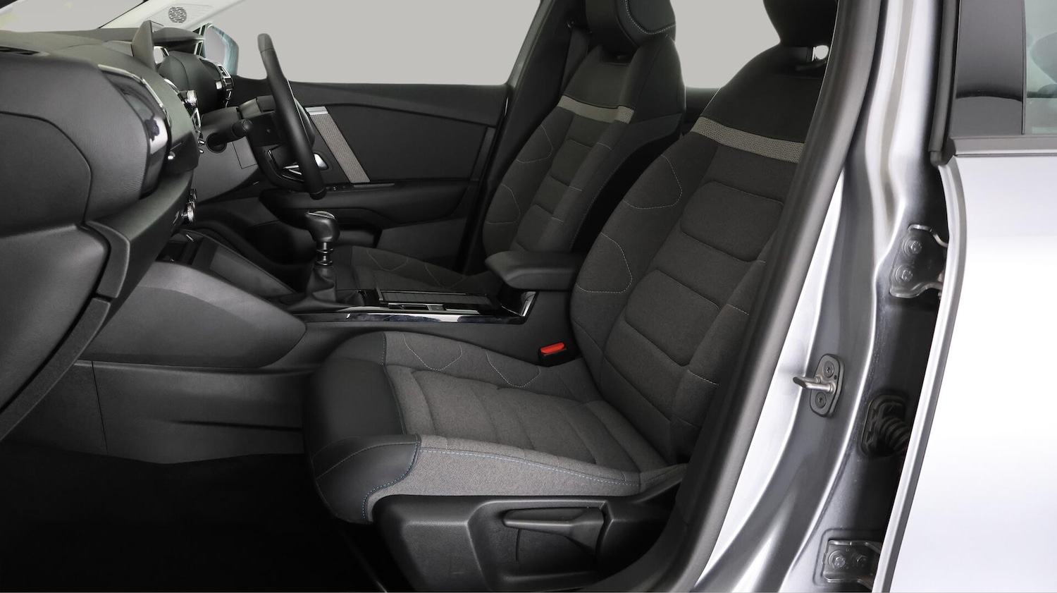 Used Citroen C4 2024 for sale - 76380490: Photo 13