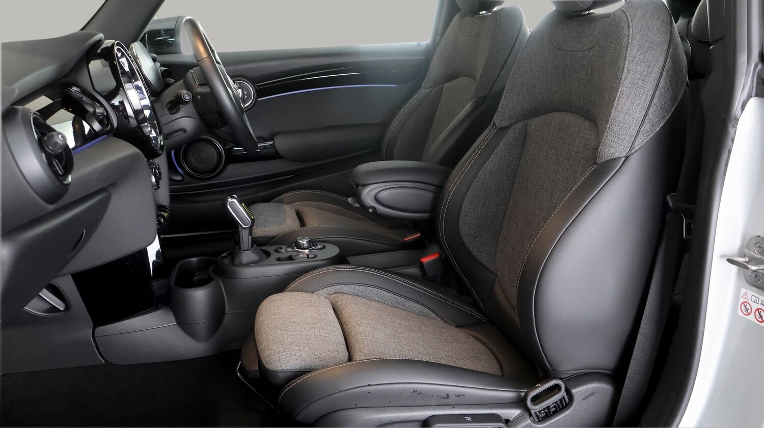 Used MINI Electric Hatch 2022 for sale - 77136767: Photo 14