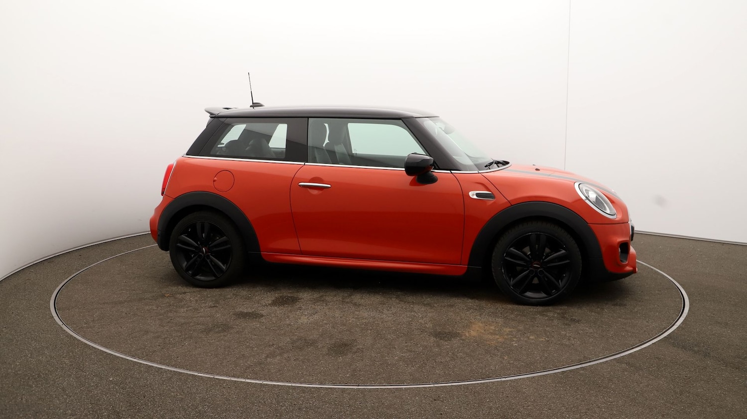 Used MINI Hatch 2019 for sale - 76811816: Photo 41