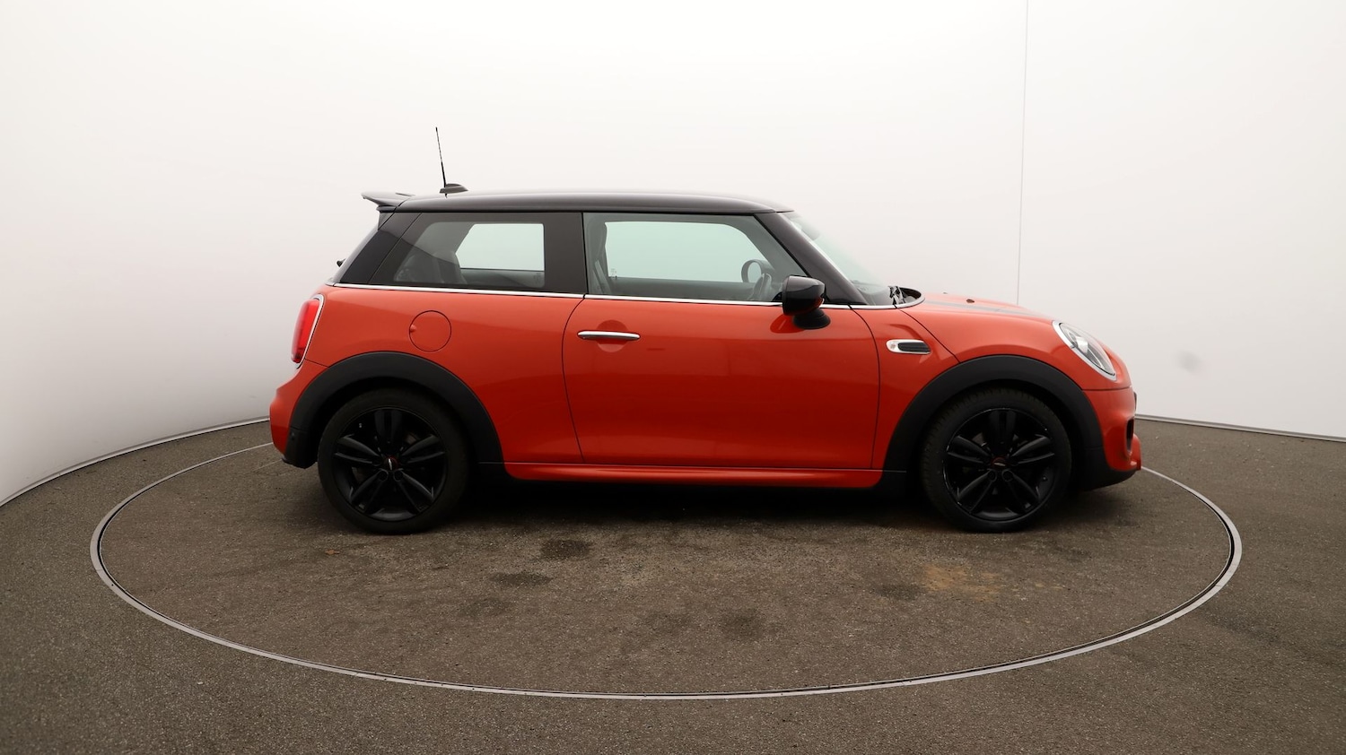 Used MINI Hatch 2019 for sale - 76811816: Photo 42