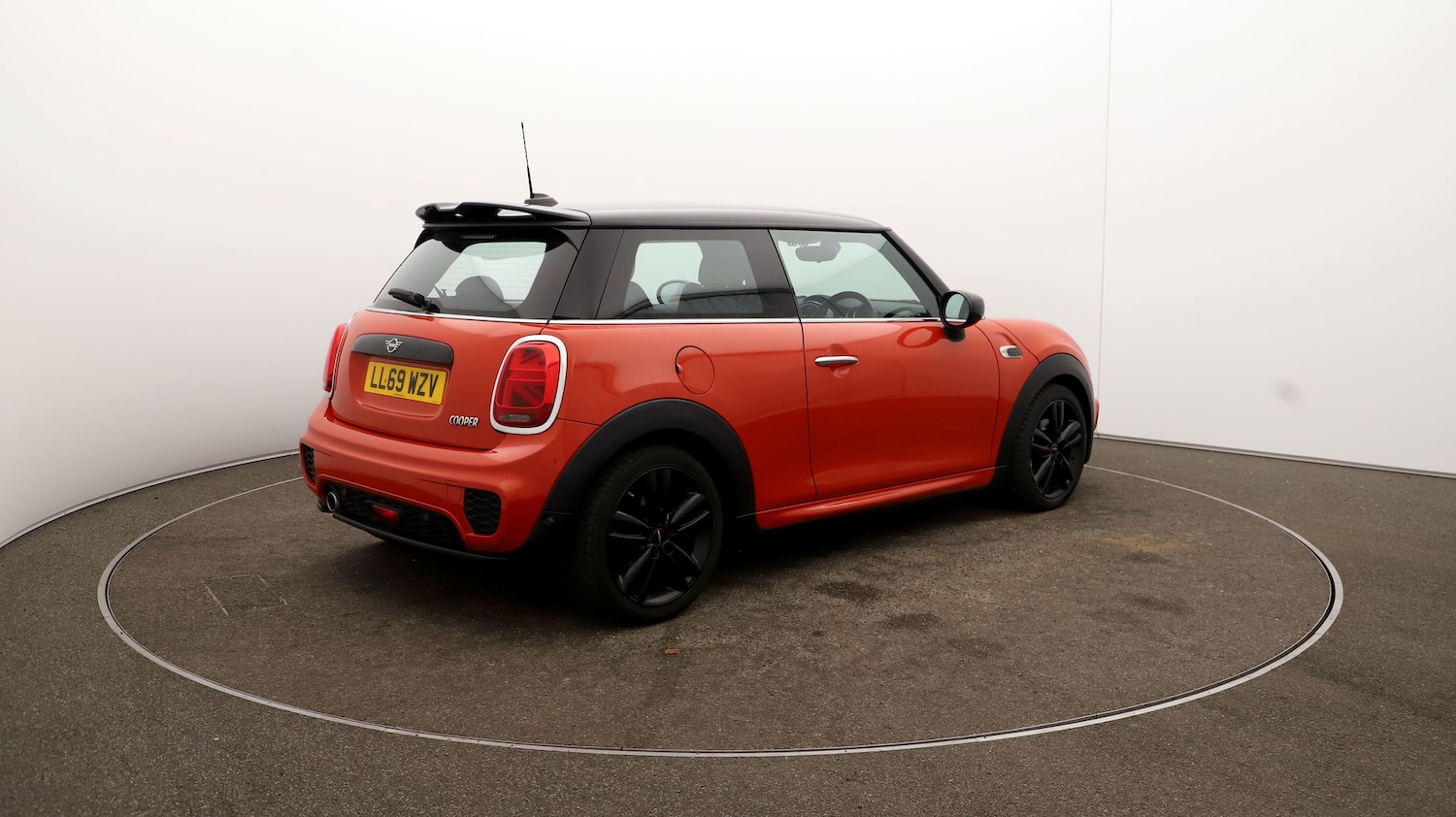 Used MINI Hatch 2019 for sale - 76811816: Photo 46