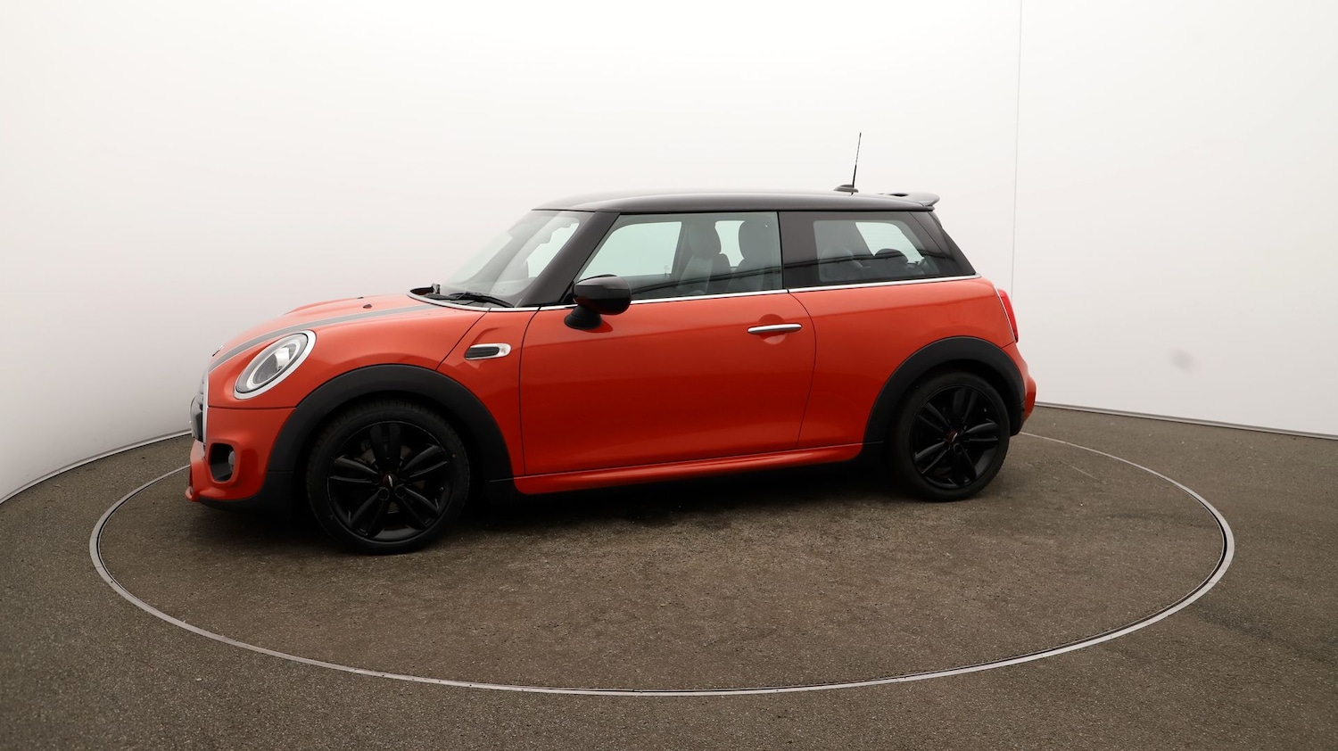 Used MINI Hatch 2019 for sale - 76811816: Photo 59