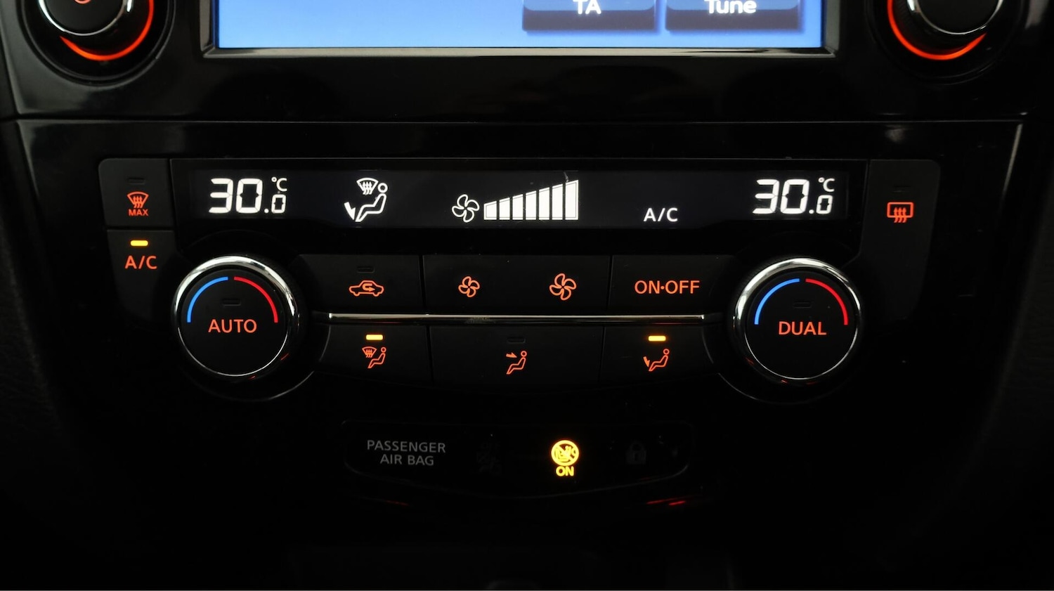 Used Nissan Qashqai 2018 for sale - 76370986: Photo 12
