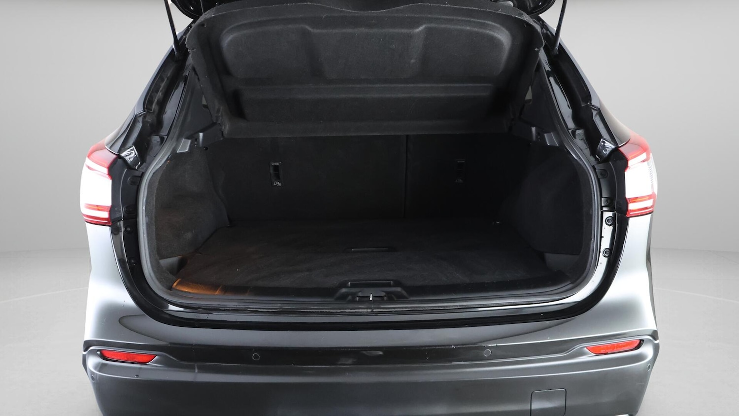 Used Nissan Qashqai 2018 for sale - 76370986: Photo 17