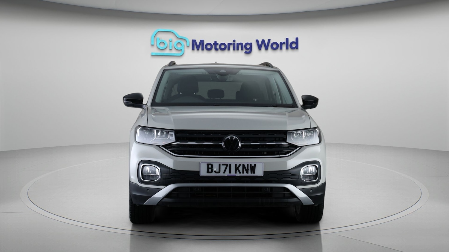 Used Volkswagen T-Cross 2022 for sale - 77264832: Photo 2