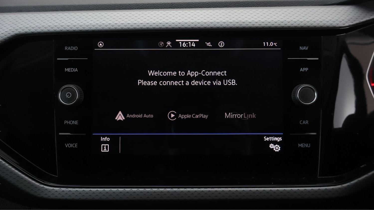 Used Volkswagen T-Cross 2022 for sale - 77264832: Photo 24