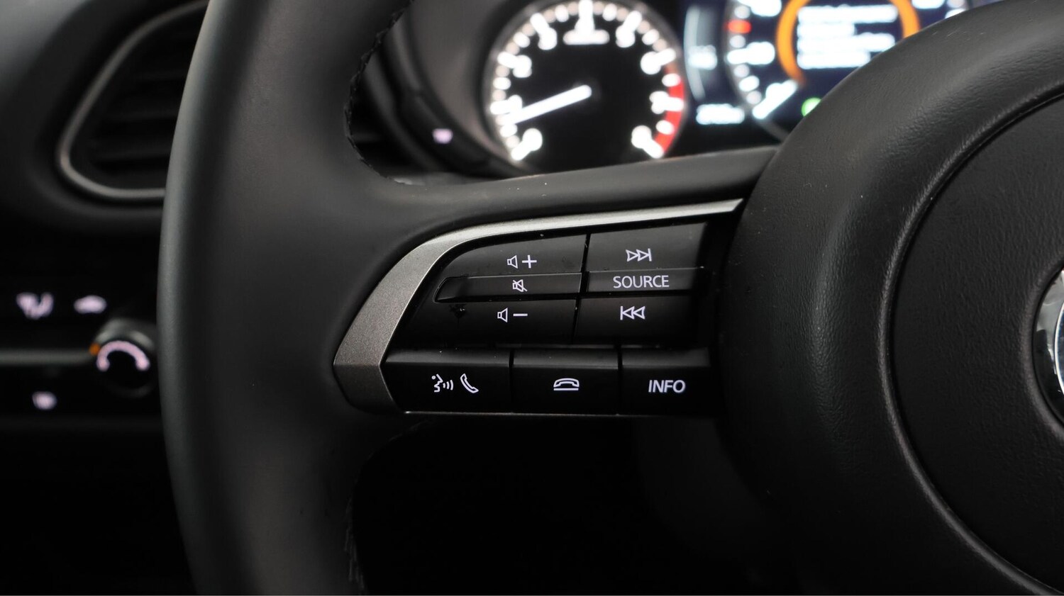 Used Mazda CX-30 2025 for sale - 75954105: Photo 34