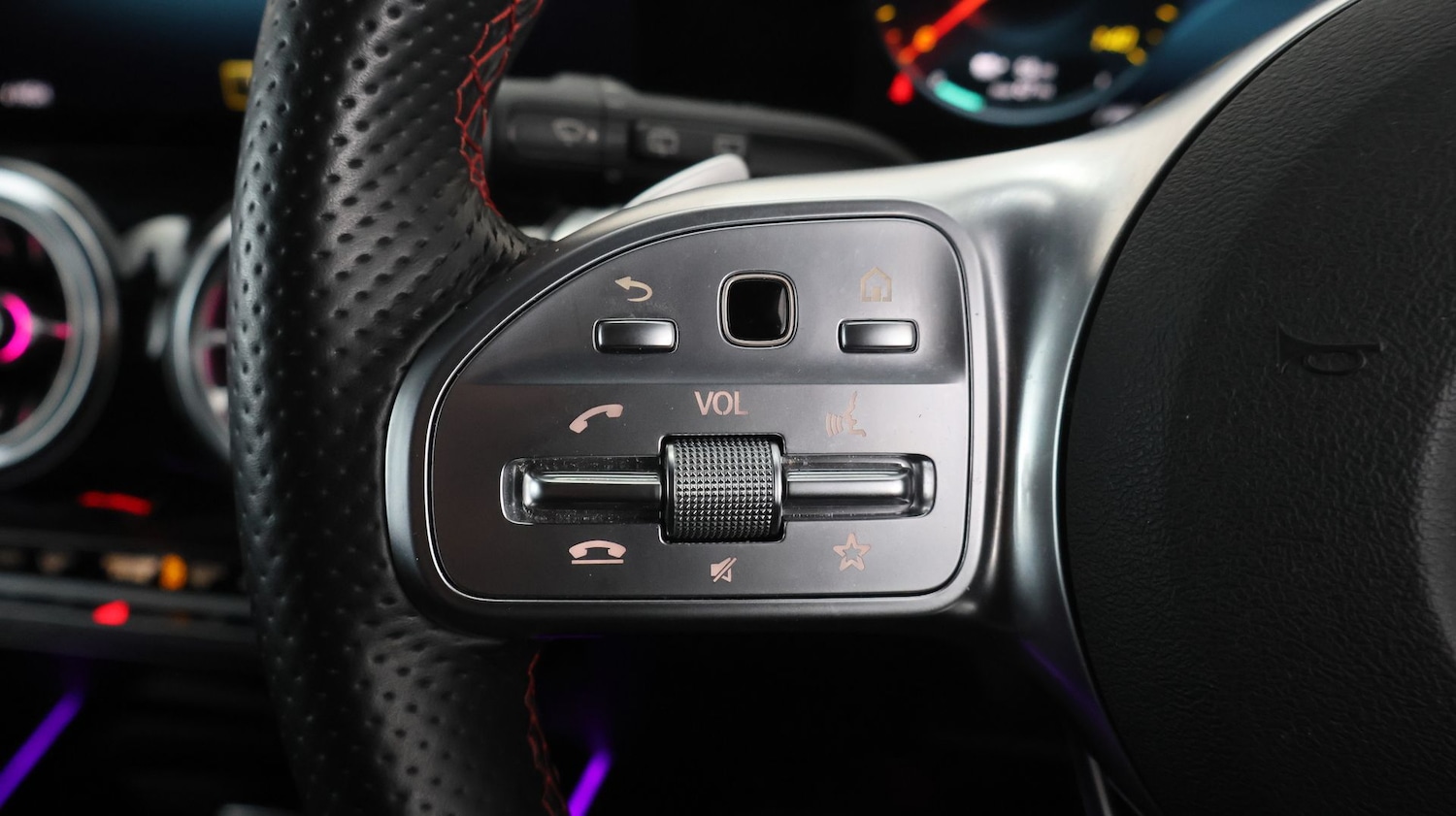 Used Mercedes-Benz EQB 2022 for sale - 77393574: Photo 28