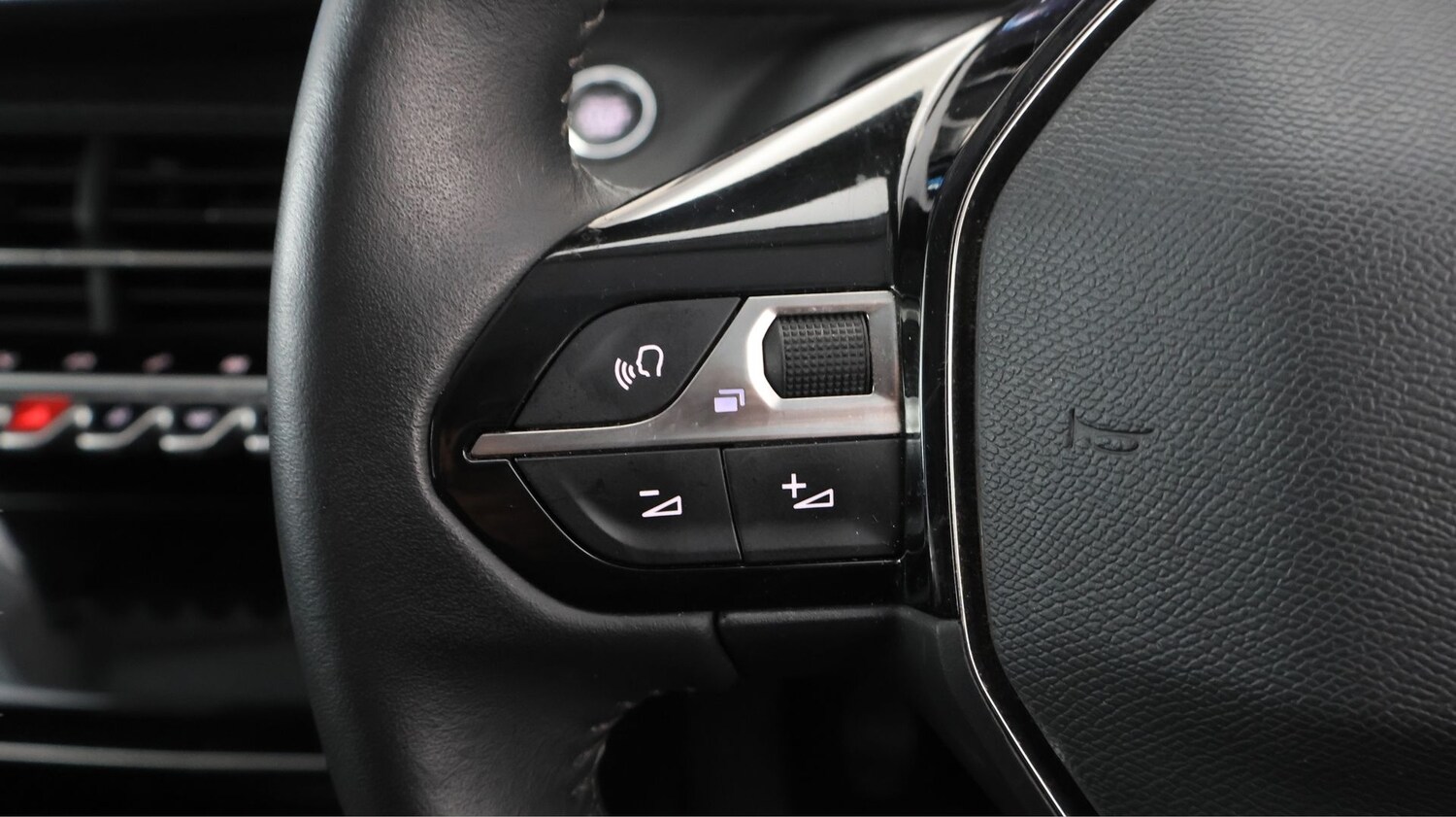 Used Peugeot 2008 2021 for sale - 77463325: Photo 19