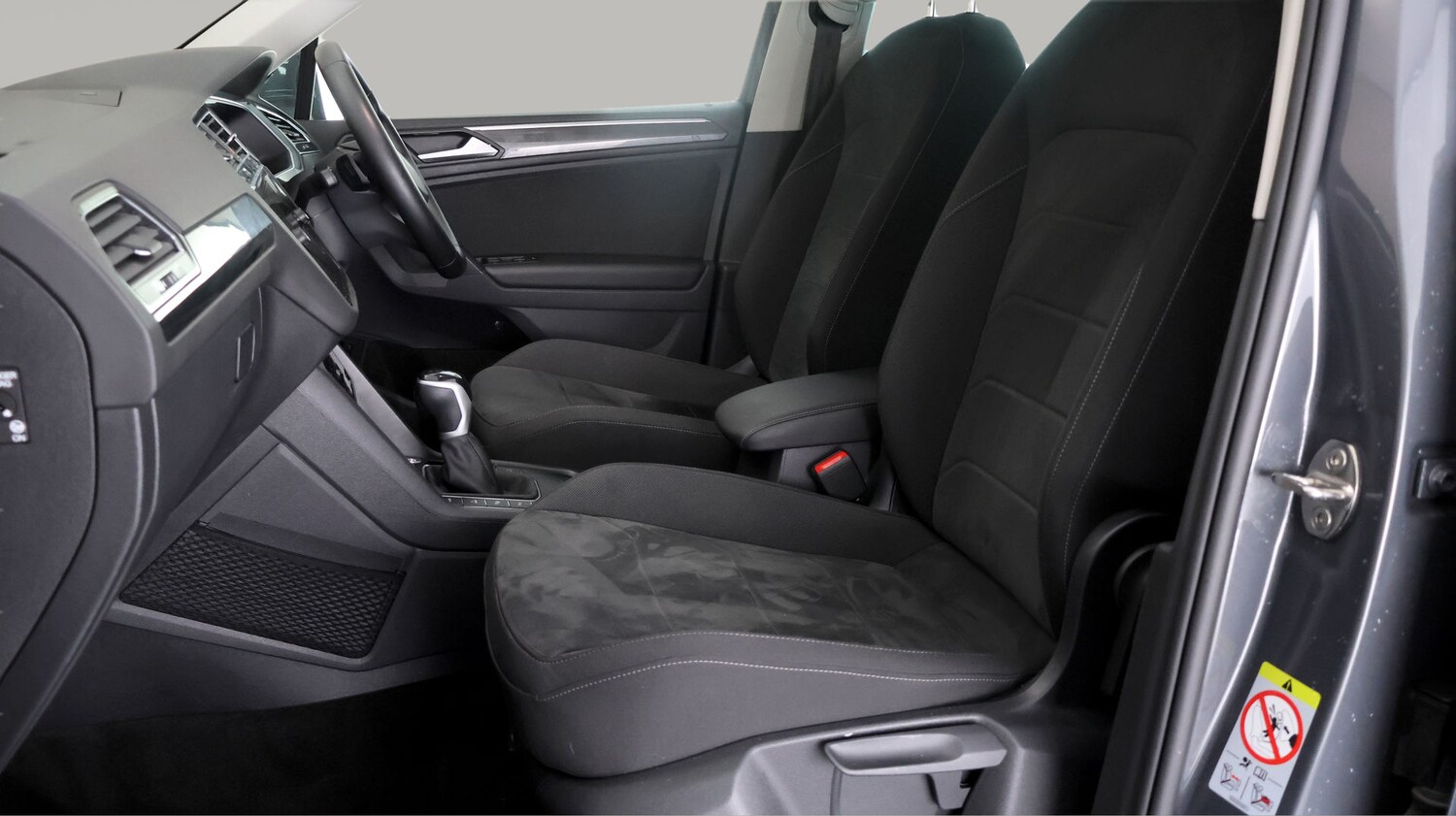 Used Volkswagen Tiguan for sale - 77312152: Photo 14