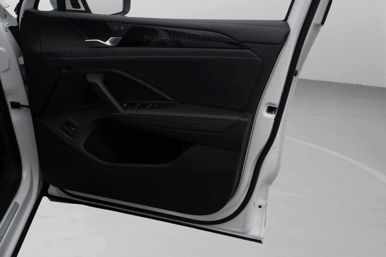 Used Volkswagen Tiguan 2025 for sale - 77474910: Photo 15