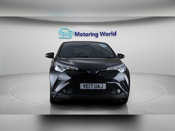 Used Toyota C-HR 2017 for sale - 75659019: Photo
