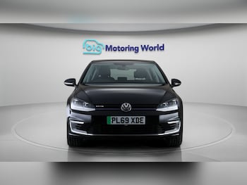 Used Volkswagen Golf 2019 for sale - 77136007: Photo