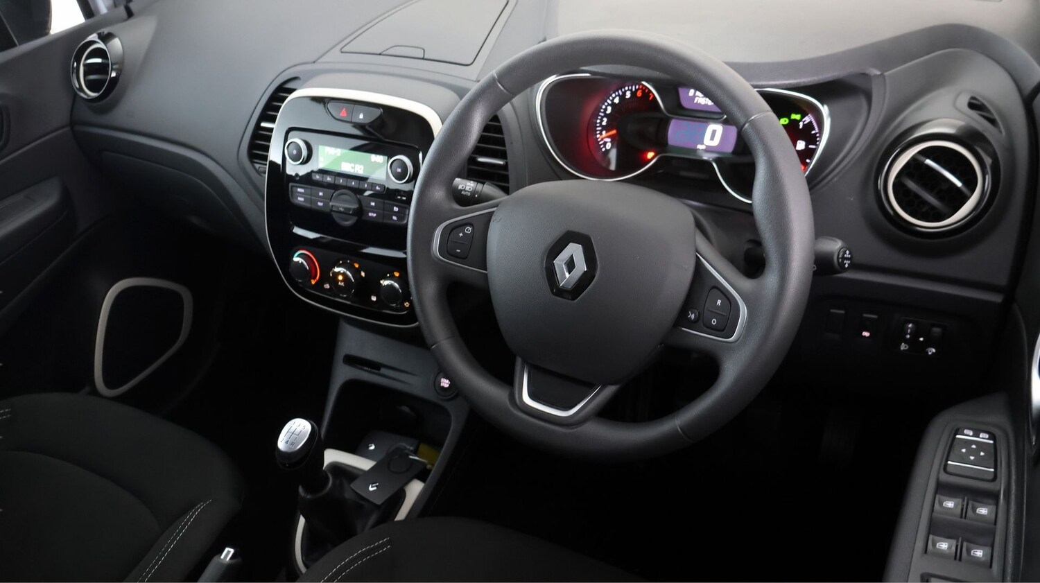 Used Renault Captur 2019 for sale - 77791499: Photo 9