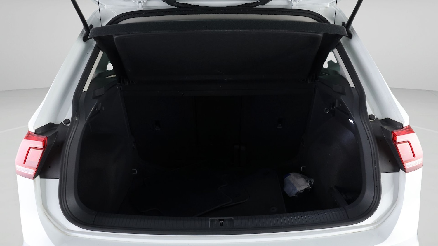 Used Volkswagen Tiguan 2022 for sale - 78212079: Photo 16