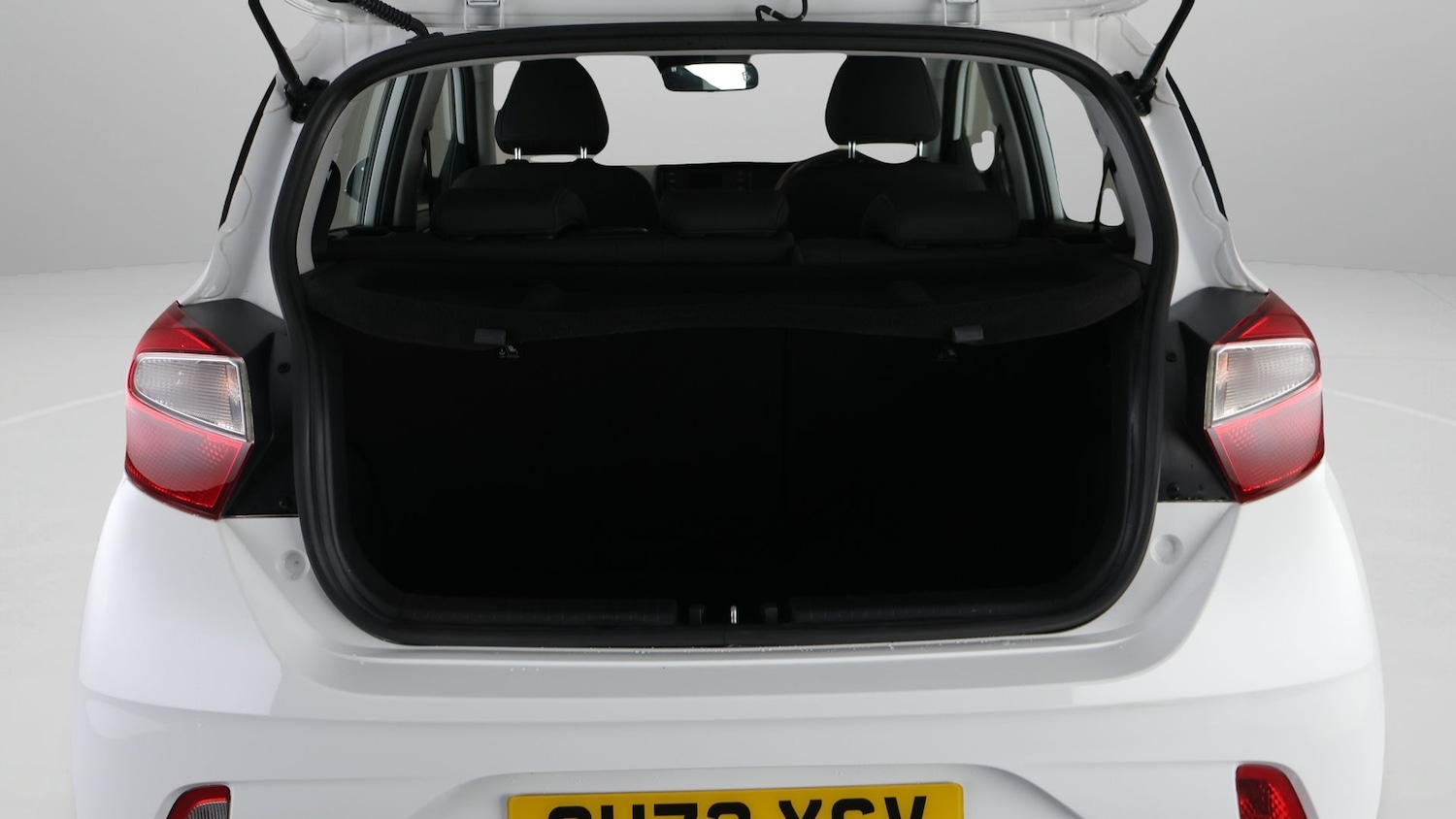 Used Hyundai i10 2023 for sale - 77883709: Photo 16