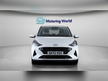 Used Hyundai i10 2023 for sale - 77883709: Photo