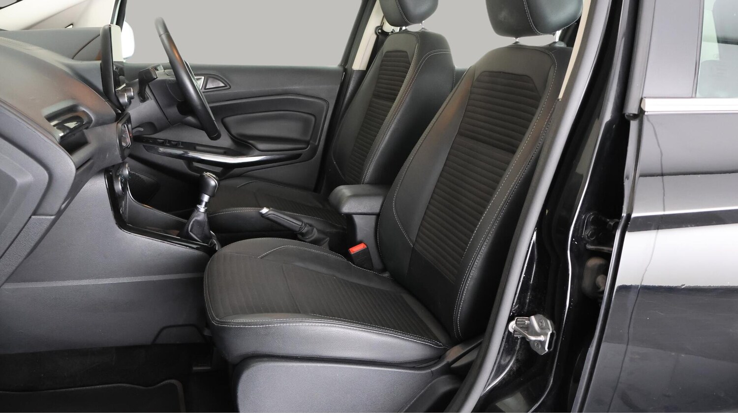 Used Ford Ecosport 2019 for sale - 76380825: Photo 14