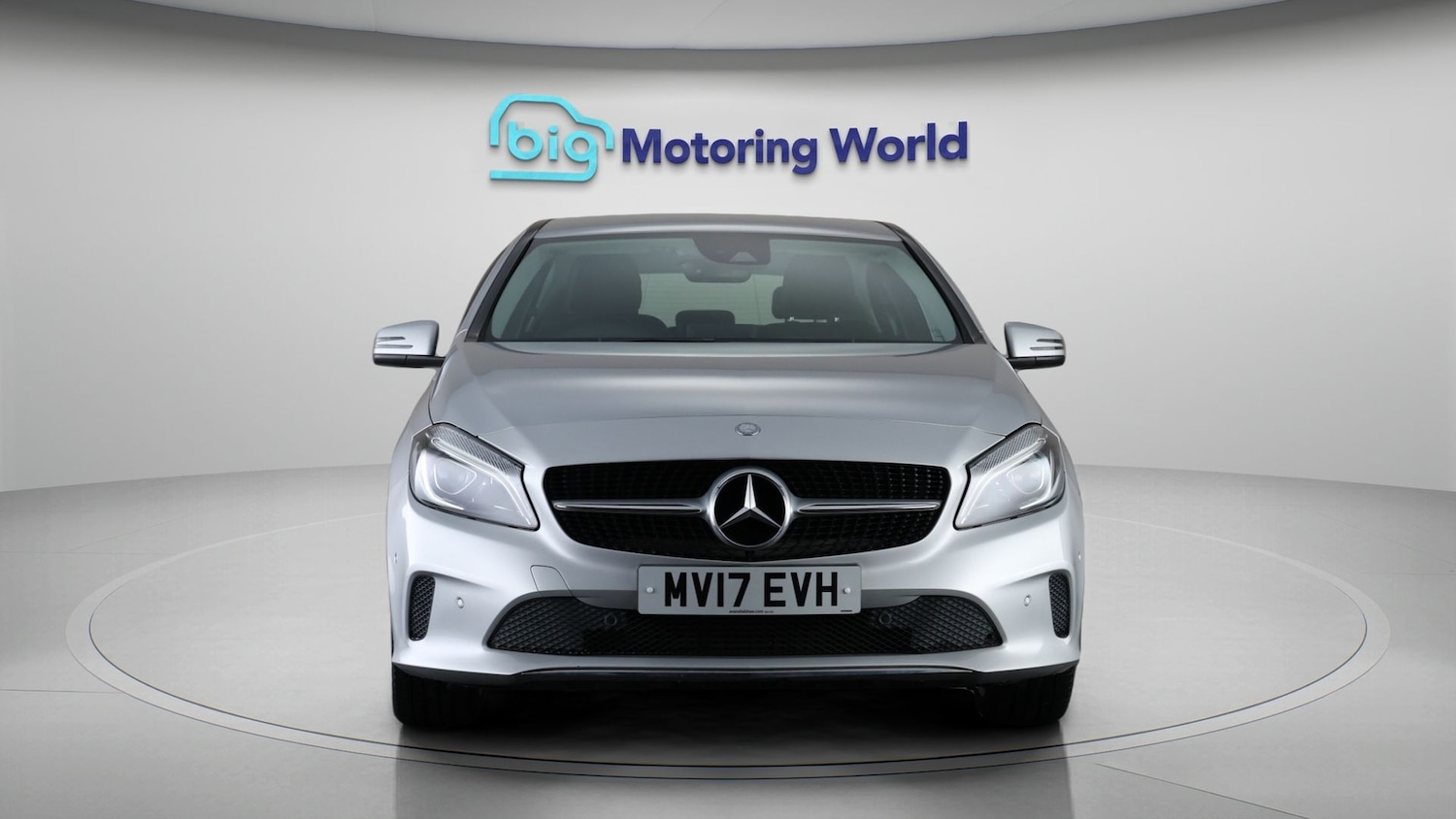 Used Mercedes-Benz A-Class 2017 for sale - 77268877: Photo 2