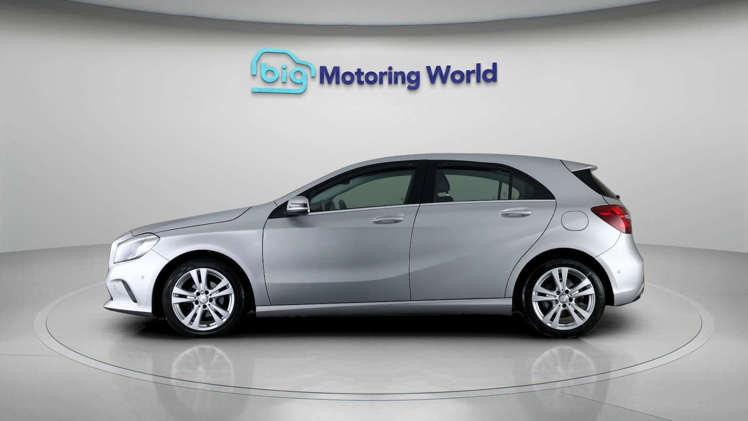 Used Mercedes-Benz A-Class 2017 for sale - 77268877: Photo 4