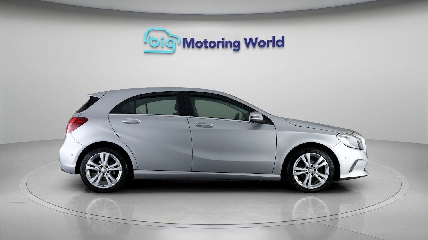 Used Mercedes-Benz A-Class 2017 for sale - 77268877: Photo 8