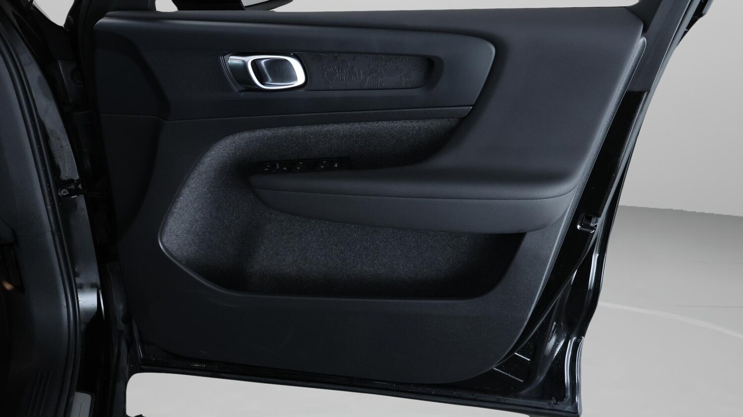 Used Volvo XC40 2022 for sale - 76472634: Photo 16