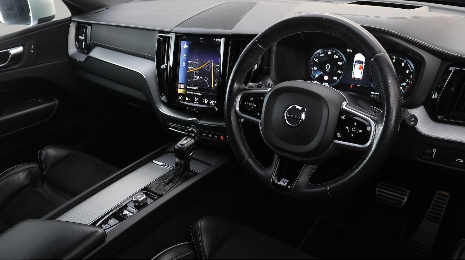 Used Volvo XC60 2018 for sale - 76440677: Photo 10