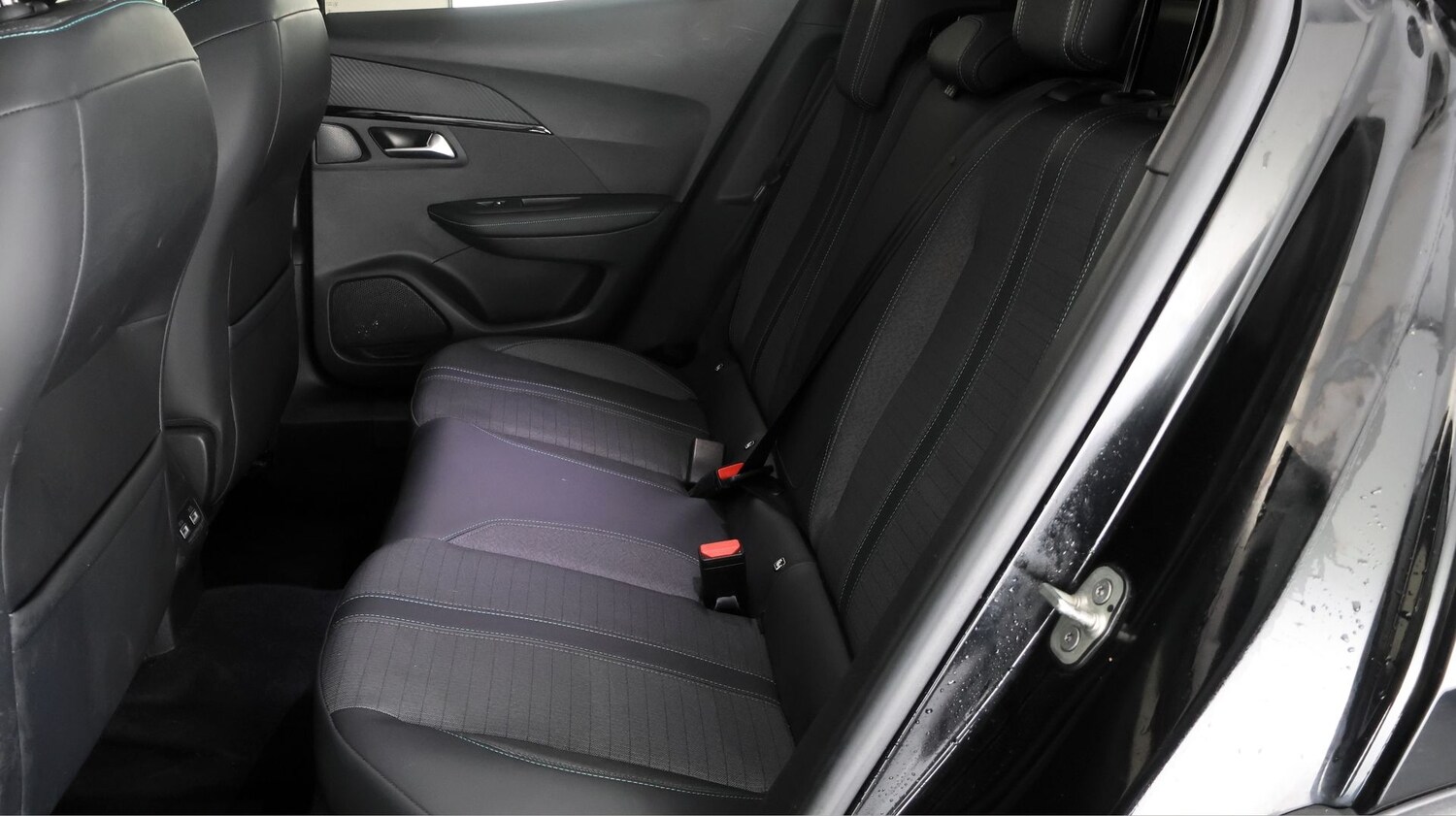 Used Peugeot E-2008 for sale - 77343725: Photo 15