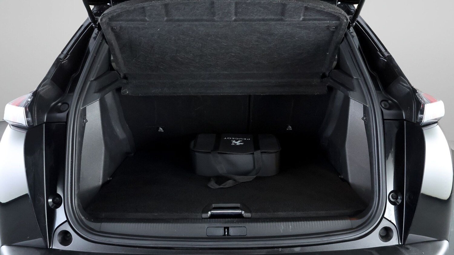 Used Peugeot E-2008 for sale - 77343725: Photo 16