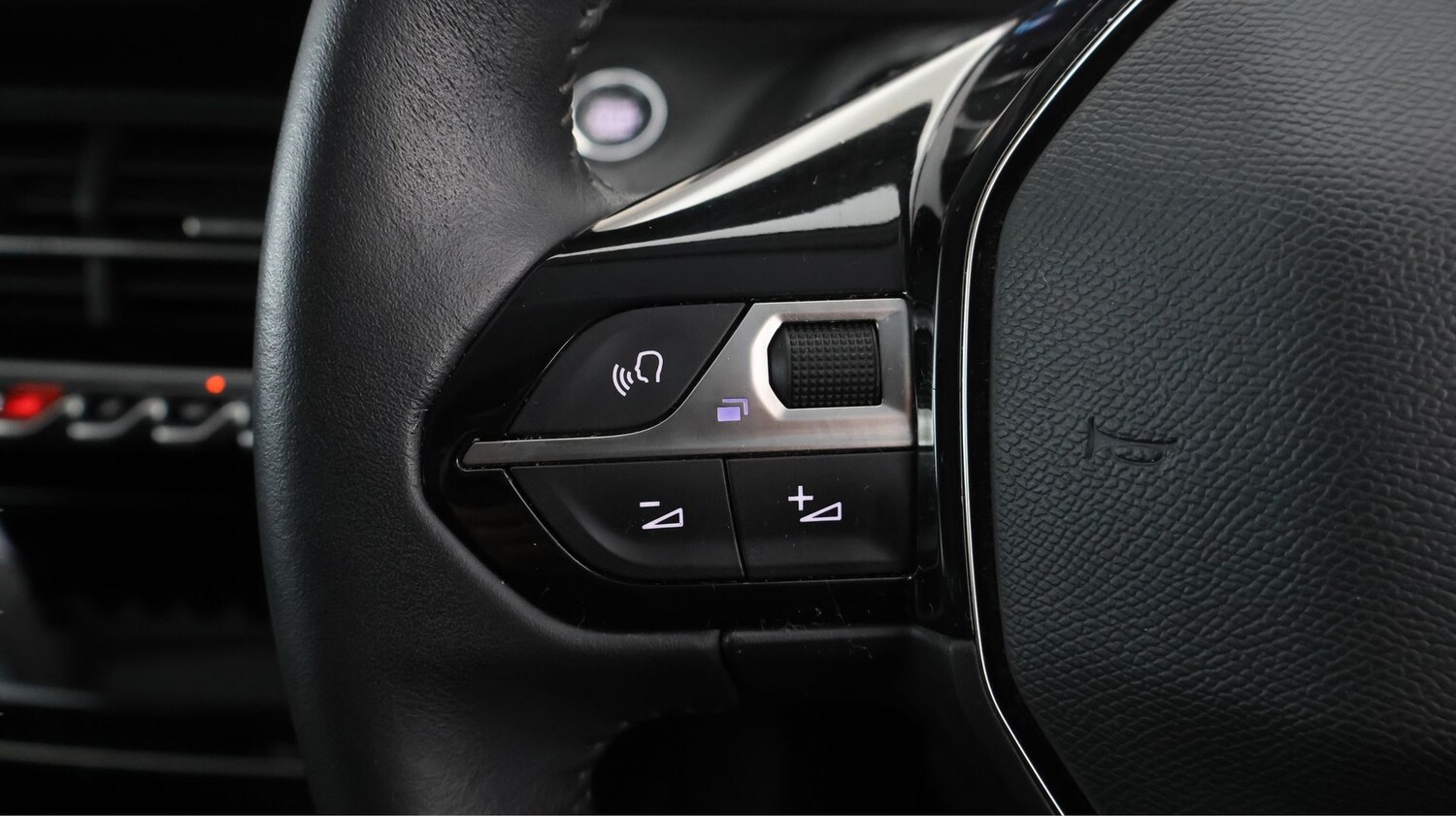 Used Peugeot E-2008 for sale - 77343725: Photo 20