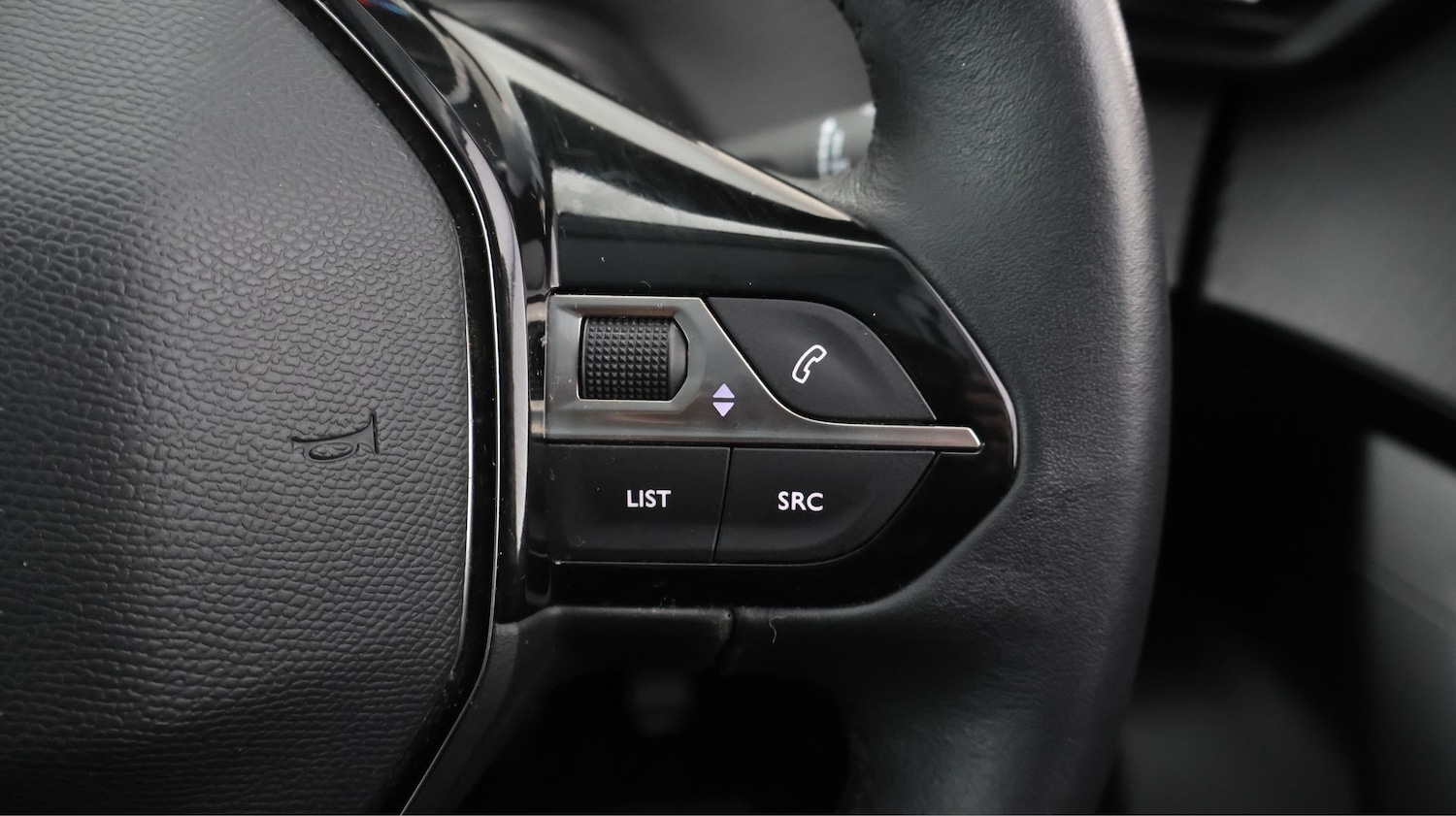 Used Peugeot E-2008 for sale - 77343725: Photo 21