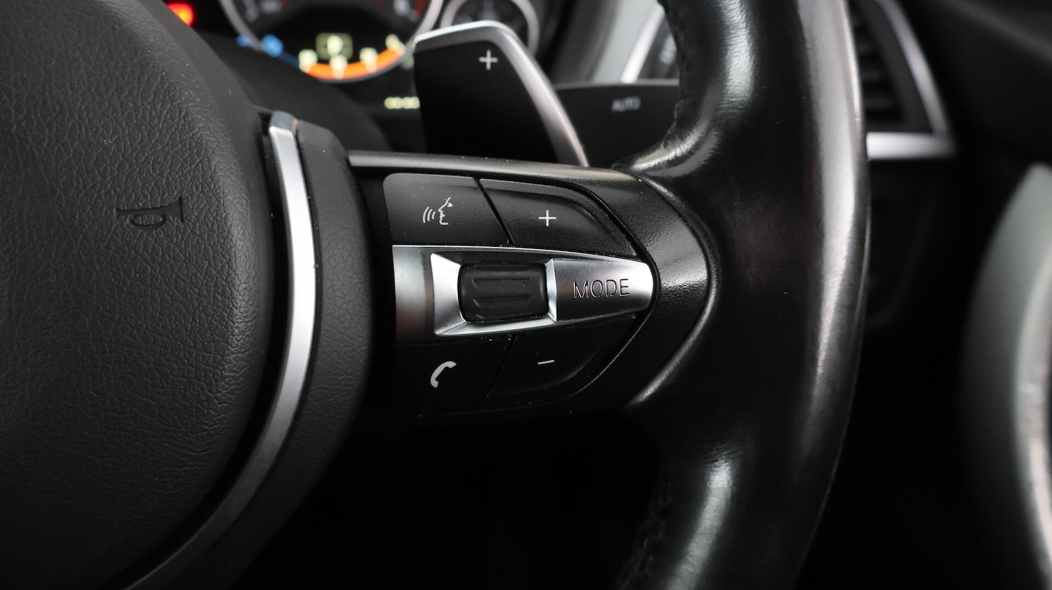 Used BMW 3 Series 2018 for sale - 76175552: Photo 42