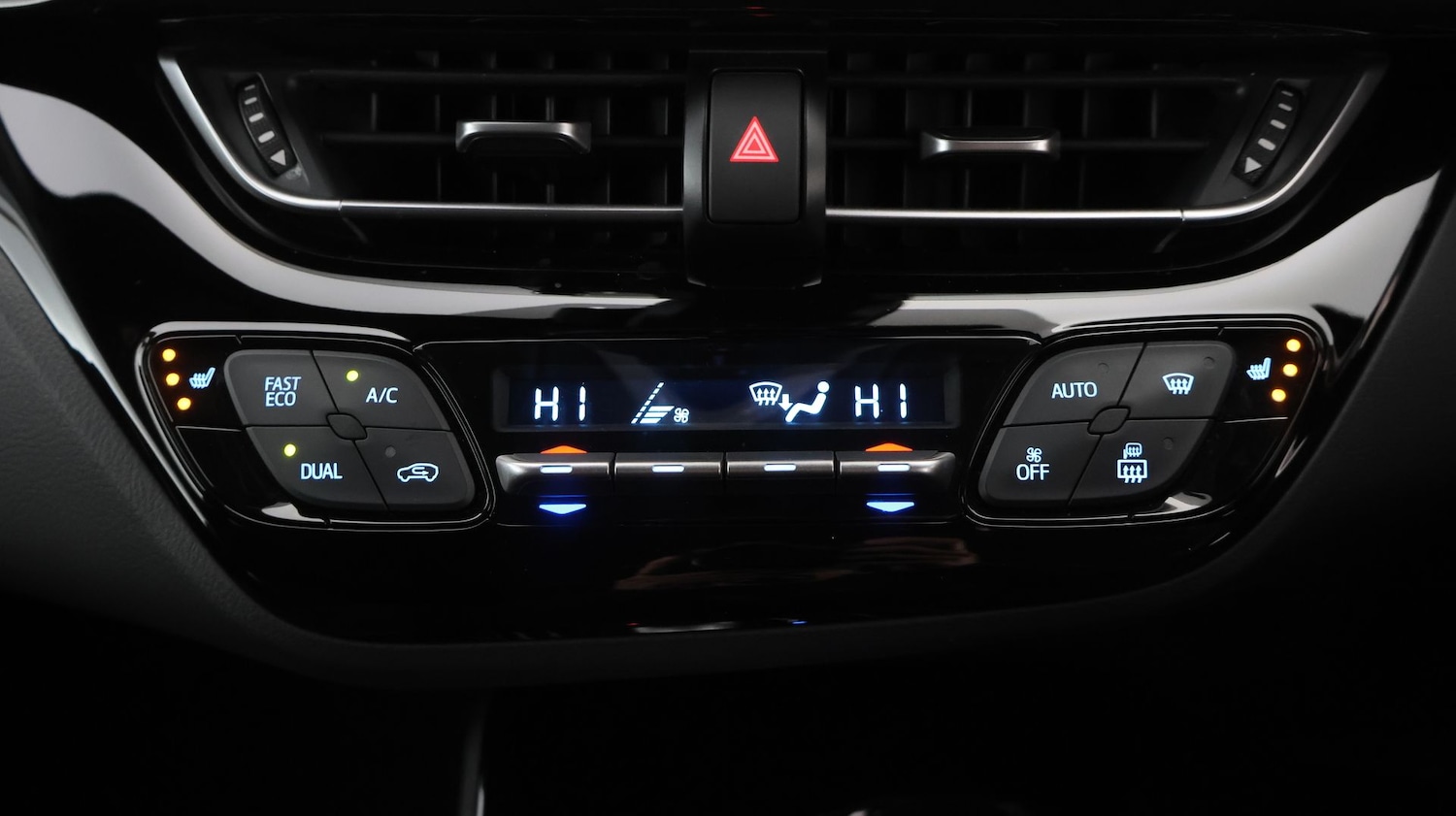 Used Toyota C-HR 2023 for sale - 77375723: Photo 11