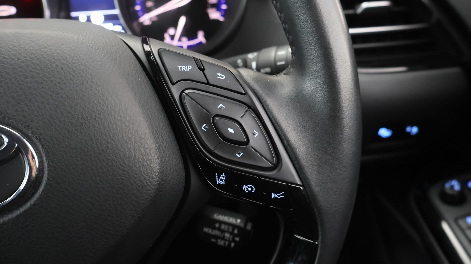 Used Toyota C-HR 2023 for sale - 77375723: Photo 21