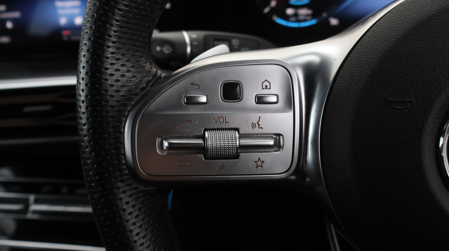 Used Mercedes-Benz EQC 2022 for sale - 77636601: Photo 24