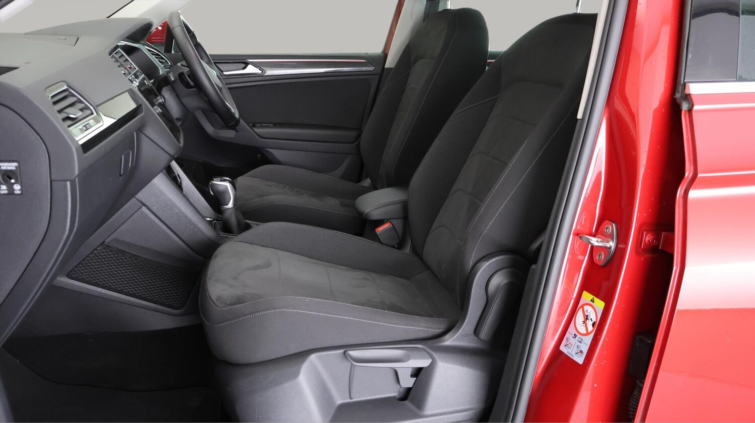 Used Volkswagen Tiguan for sale - 76727583: Photo 15