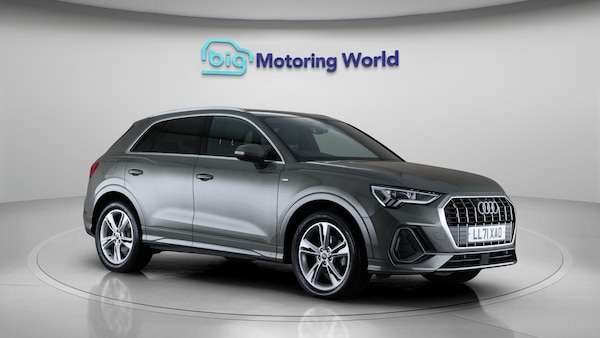 Used Audi Q3 2022 for sale - 76246875: Photo 2